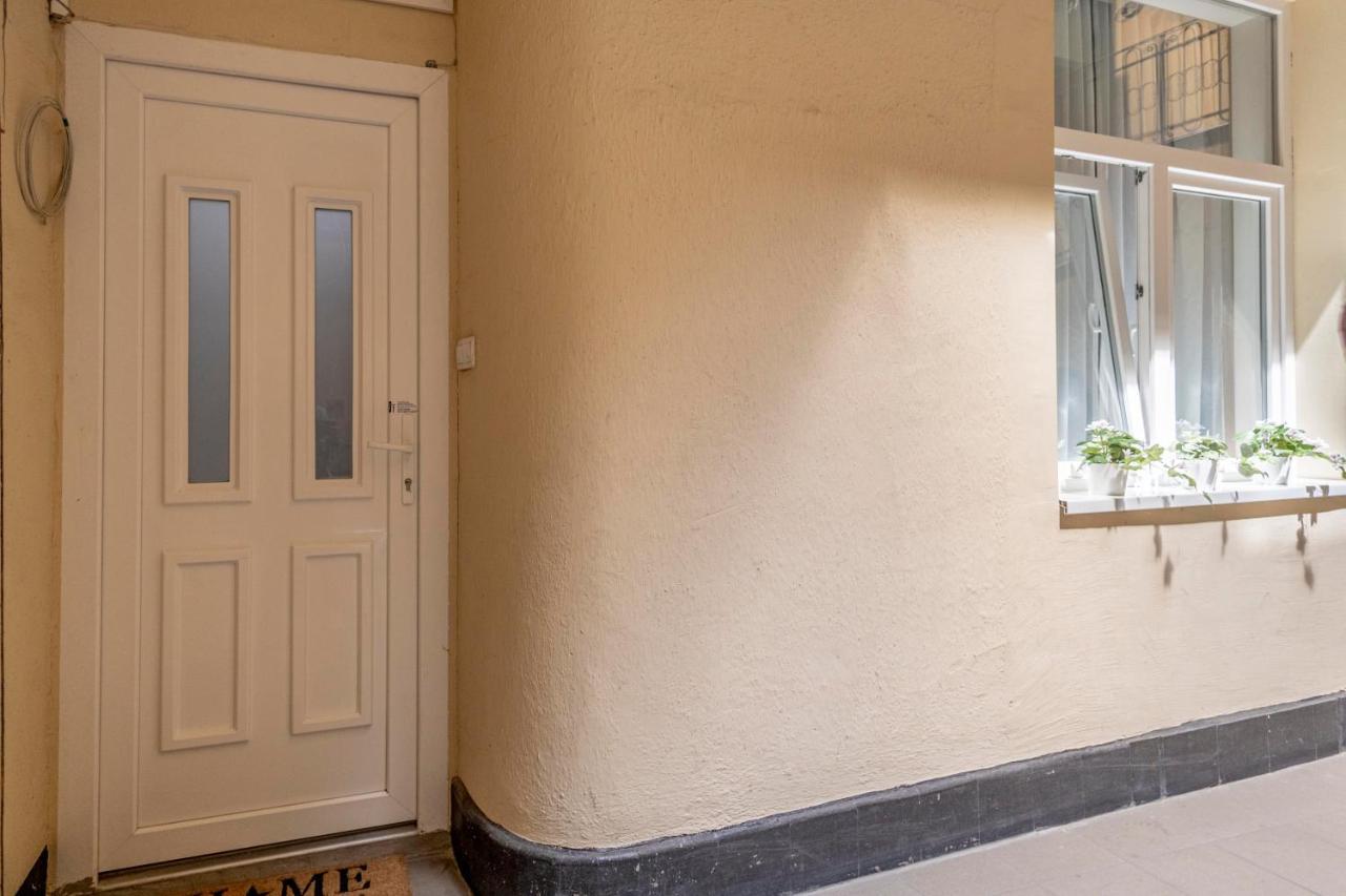 Chameleon Apartment Budapest Exterior foto
